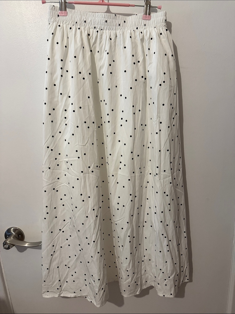 🤍 White Polka Dot Elastic Waist Maxi Skirt